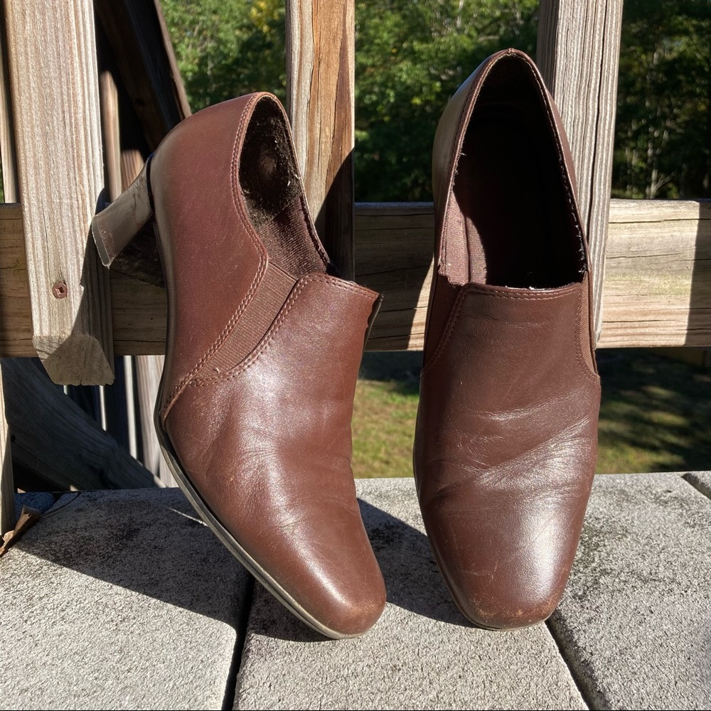 slip on loafer dress shoes, business casual chunky heel, comfy support, size 8.5